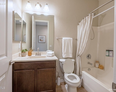 8422 W Atlantis Way - Photo Thumbnail 11