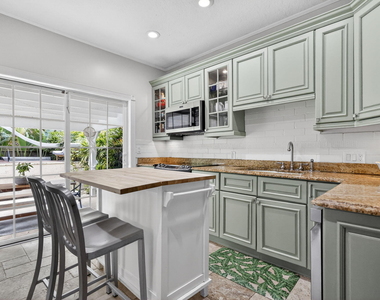 412 El Prado - Photo Thumbnail 15