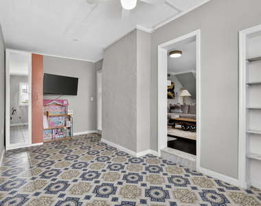 412 El Prado - Photo Thumbnail 9