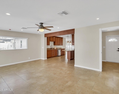 6036 N 8th Street - Photo Thumbnail 15
