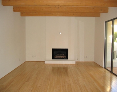 4819 N 35th Place - Photo Thumbnail 6