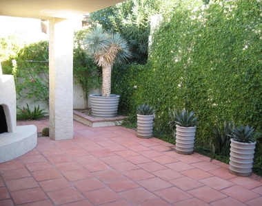 4819 N 35th Place - Photo Thumbnail 15