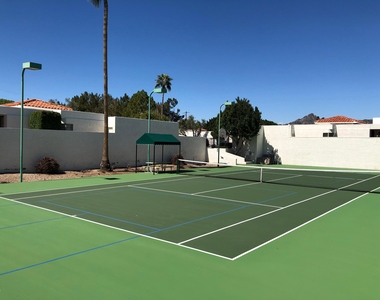 4819 N 35th Place - Photo Thumbnail 24