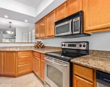 3235 E Camelback Road - Photo Thumbnail 4