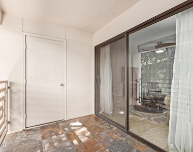 3235 E Camelback Road - Photo Thumbnail 11