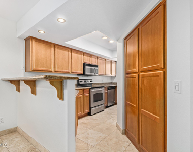 3235 E Camelback Road - Photo Thumbnail 5