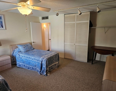 1500 Ne 13th Terrace - Photo Thumbnail 20