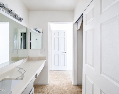 11011 N 92nd Street - Photo Thumbnail 24