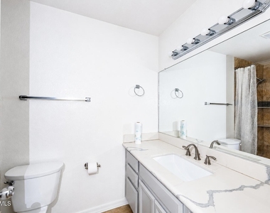 11011 N 92nd Street - Photo Thumbnail 23