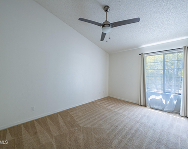 11011 N 92nd Street - Photo Thumbnail 20