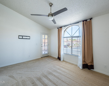 11011 N 92nd Street - Photo Thumbnail 14