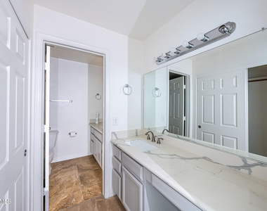 11011 N 92nd Street - Photo Thumbnail 22