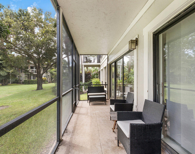 11863 Wimbledon Circle - Photo Thumbnail 5