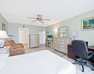 3850 Galt Ocean Drive - Photo Thumbnail 20