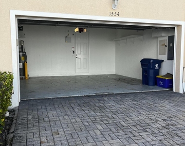 1554 Limetree Bay Avenue - Photo Thumbnail 17