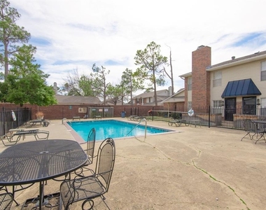 3200 W Britton Road - Photo Thumbnail 2