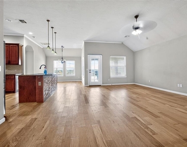 6901 Nw 149th Street - Photo Thumbnail 1