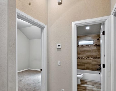 6901 Nw 149th Street - Photo Thumbnail 14