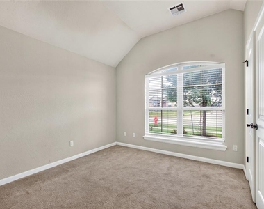 6901 Nw 149th Street - Photo Thumbnail 13
