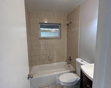 8502 Sunset Drive - Photo Thumbnail 5