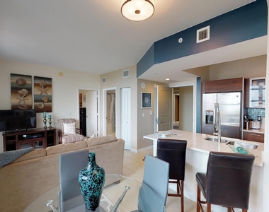480 Hibiscus Street - Photo Thumbnail 6