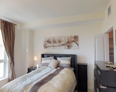 480 Hibiscus Street - Photo Thumbnail 12