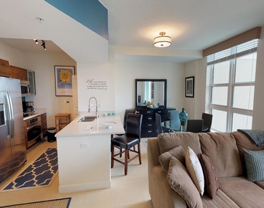 480 Hibiscus Street - Photo Thumbnail 11