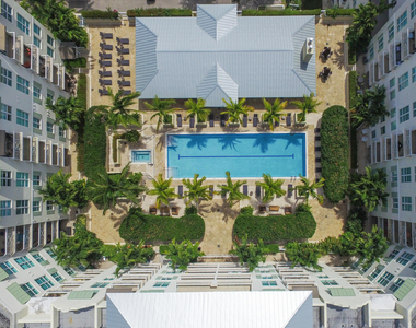 480 Hibiscus Street - Photo Thumbnail 35
