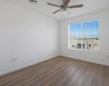 16655 E El Lago Boulevard - Photo Thumbnail 21