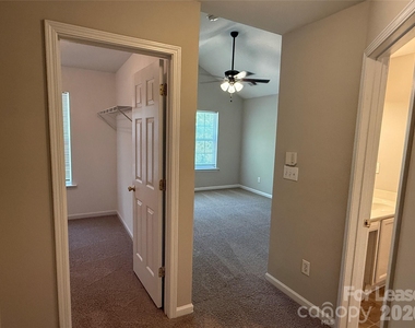 2152 Whispering Way - Photo Thumbnail 11