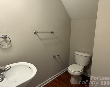 2152 Whispering Way - Photo Thumbnail 15