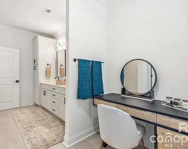 5505 Closeburn Road - Photo Thumbnail 18