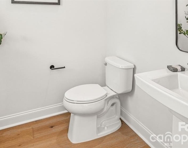 5505 Closeburn Road - Photo Thumbnail 12