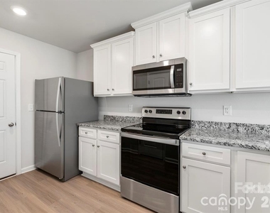 1314 Nia Road - Photo Thumbnail 4