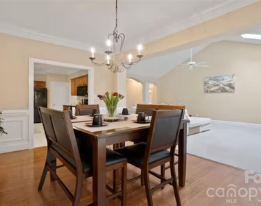 2804 Wingfield Place - Photo Thumbnail 2