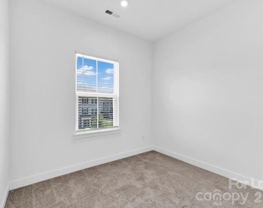 1713 Aspire Street - Photo Thumbnail 9
