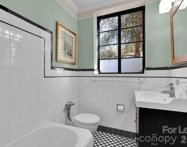 1121 Myrtle Avenue - Photo Thumbnail 17