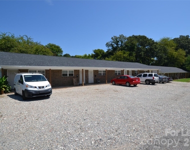 110 N Peterson Street - Photo Thumbnail 22