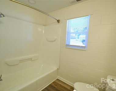 110 N Peterson Street - Photo Thumbnail 17
