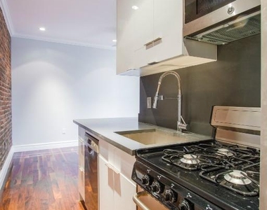 1590 Lexington Avenue, #10 - Photo Thumbnail 1
