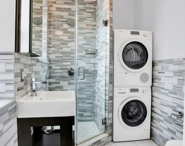 1590 Lexington Avenue, #10 - Photo Thumbnail 5