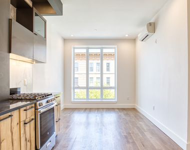 1052 Dean St - Photo Thumbnail 7