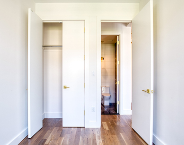 1052 Dean St - Photo Thumbnail 2