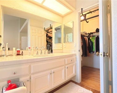 415 E Bougainvillea - Photo Thumbnail 20