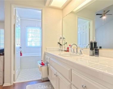 415 E Bougainvillea - Photo Thumbnail 22