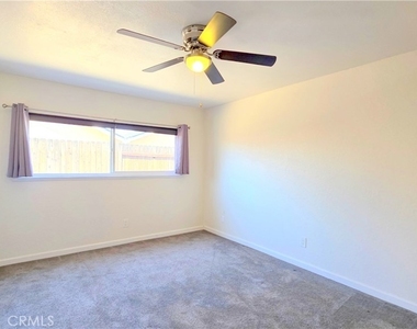 1546 Clock Avenue - Photo Thumbnail 9