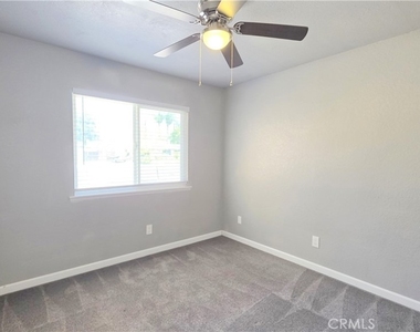 1546 Clock Avenue - Photo Thumbnail 14
