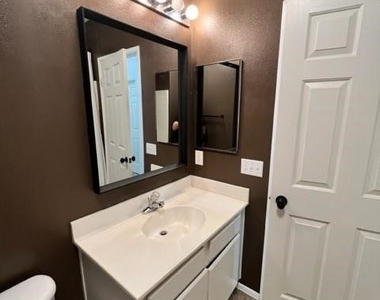39668 Princeton Way - Photo Thumbnail 16