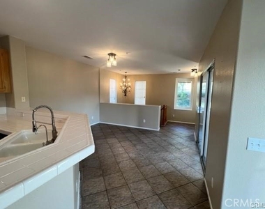 39668 Princeton Way - Photo Thumbnail 6