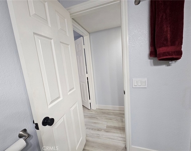 5010 Los Morros Way - Photo Thumbnail 27
